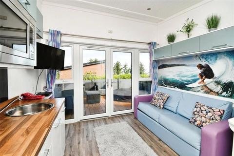 1 bedroom lodge for sale, Dinas Cross Newport