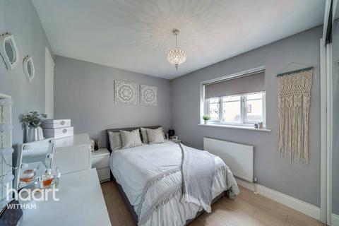34 Constance Close, Witham, CM8 1XL