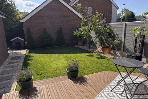 44 Clos Maes Rhedyn, Gorslas, Llanelli, SA14 6SG