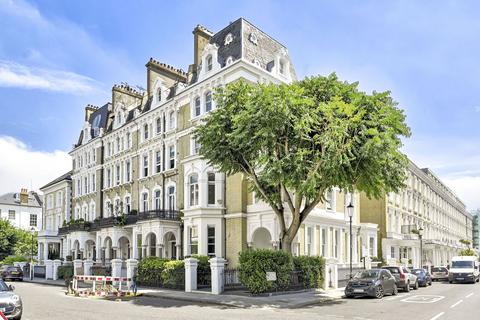 2 bedroom flat for sale, Redcliffe Square, Chelsea, London, SW10