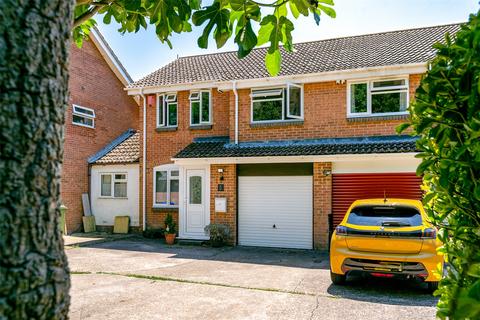 3 bedroom terraced house for sale, Carisbrooke Drive, West Durrington, Worthing, West Sussex, BN13