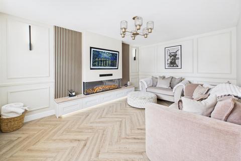4 bedroom detached house for sale, Ironbridge Road, Twigworth, Gloucester