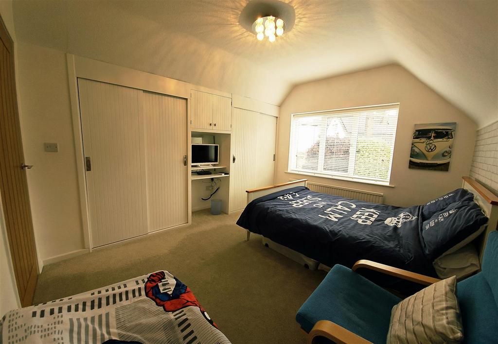 Bramleys Estate Agents - Fenay Bankside - Fenay Br