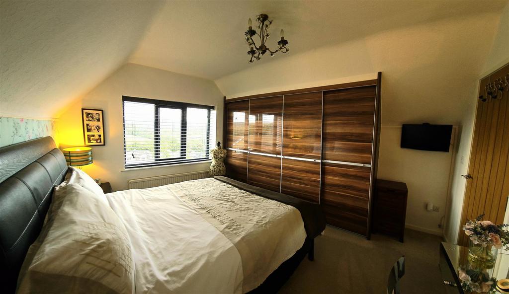 Bramleys Estate Agents - Fenay Bankside - Fenay Br