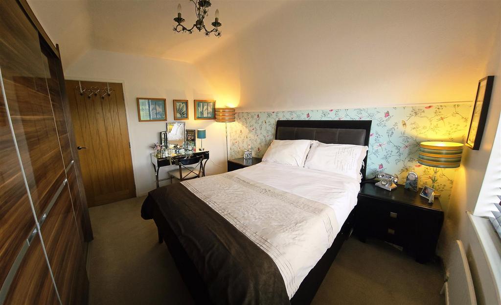 Bramleys Estate Agents - Fenay Bankside - Fenay Br