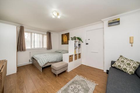 undefined, Kilberry Close, Isleworth TW7