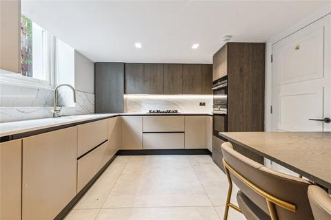 3 bedroom flat to rent, Palace Gate, London, W8
