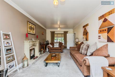 5 bedroom detached house for sale, Wychwood Park, Weston, Crewe, Cheshire, CW2