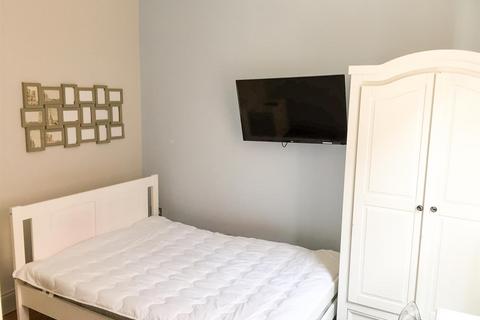 5 bedroom flat to rent, *£150pppw including bills* Derby Road, NG7