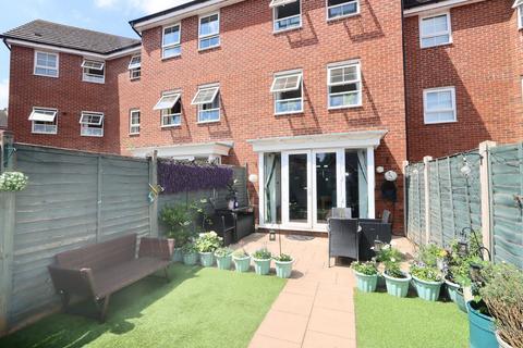 3 bedroom terraced house for sale, Butler Best Way, Kidderminster, DY10