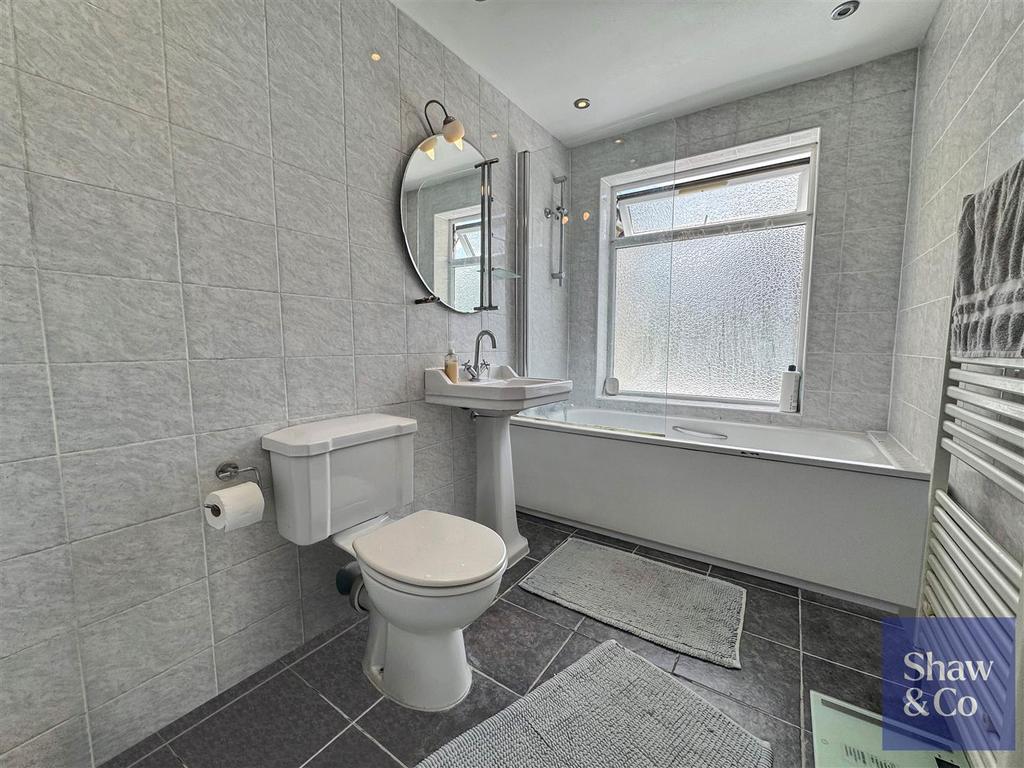 Bathroom.jpeg