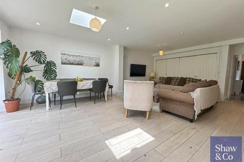 undefined, St. Stephens Road, Hounslow TW3
