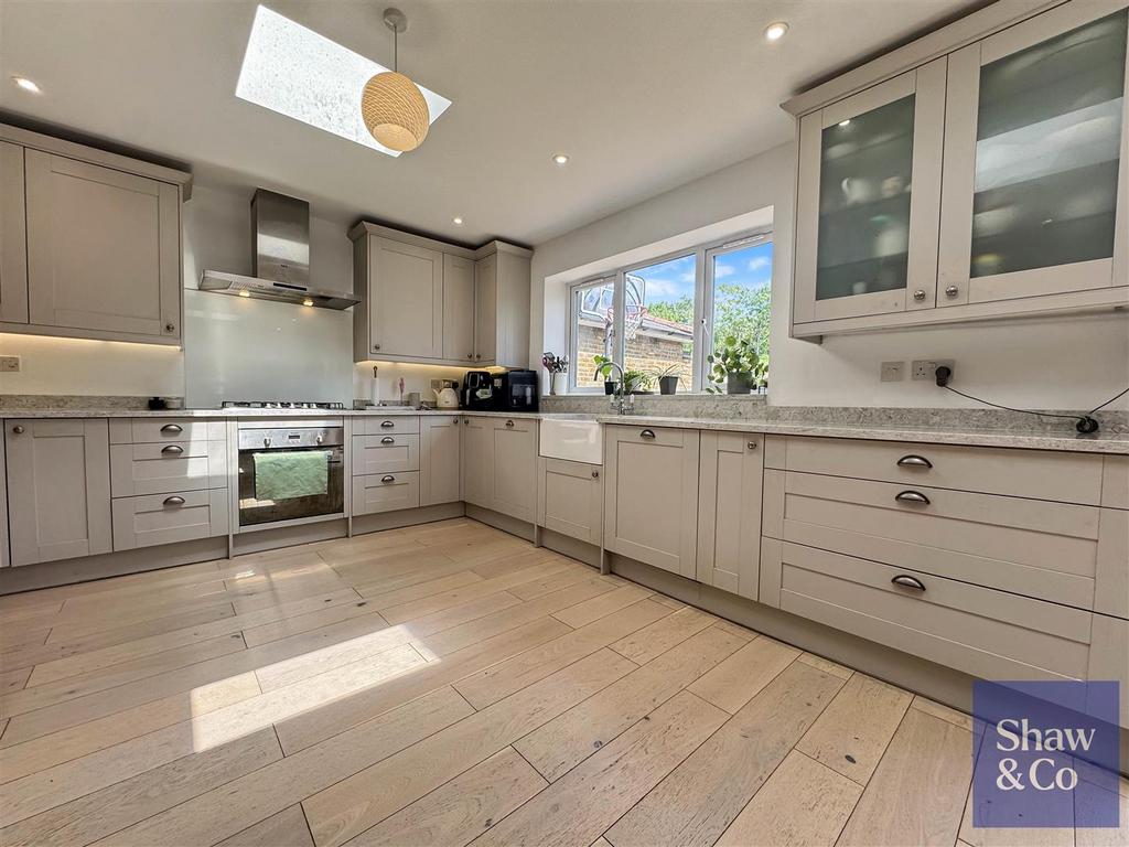 Kitchen..jpeg