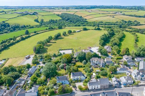 4 bedroom detached house for sale, Fore Street, Tregony
