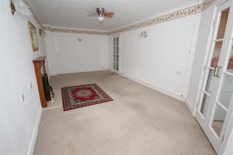 2 bedroom retirement property for sale, Velindre Road, Whitchurch, Cardiff