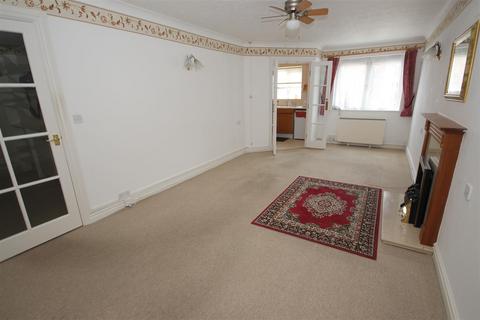 2 bedroom retirement property for sale, Velindre Road, Whitchurch, Cardiff