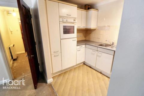 1 bedroom flat for sale, Dale Road, READING