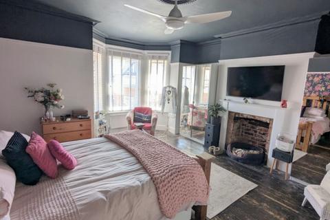 3 bedroom terraced house for sale, St. Andrews Road, Exmouth, EX8 1AS