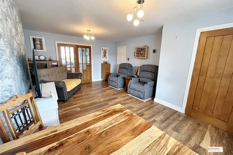 27 Betjeman Close, Stanley, DH9 6UD