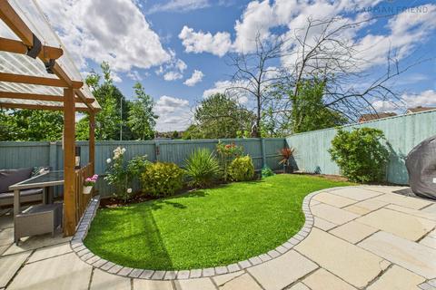 32 Bluebell Close, Huntington, Chester, CH3 6RR