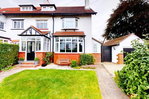 6 bedroom semi-detached house for sale, North Parade, West Park, Leeds