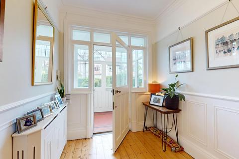 6 bedroom semi-detached house for sale, North Parade, West Park, Leeds
