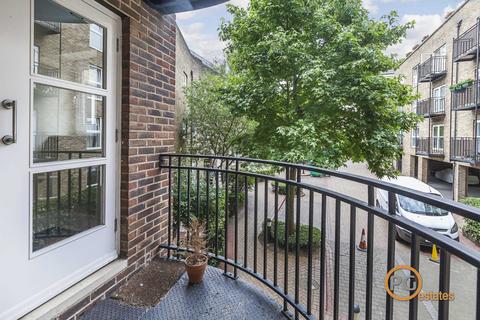 1 bedroom apartment for sale, Essex Road, Islington, N1