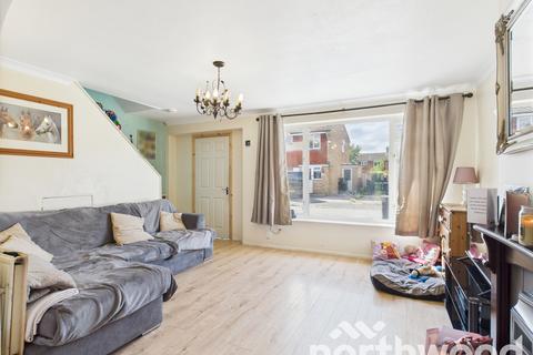 3 bedroom semi-detached house for sale, Ashborne Close, Kennington, Ashford, TN24