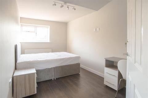 undefined, *£120pppw Excl Bills* Pelham Crescent, Beeston, NG9 2ER - UON