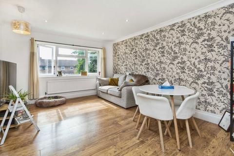 undefined, Garson Road, Esher KT10