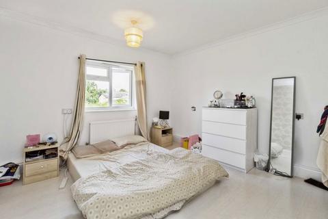 undefined, Garson Road, Esher KT10