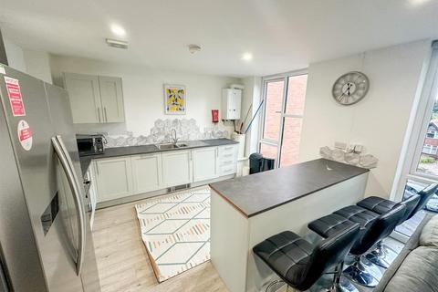 6 bedroom duplex to rent, *£170PPPW BILLS INCL* Queens Road East, Beeston, Nottingham