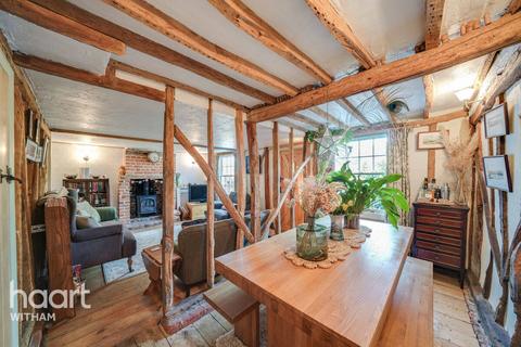 3 bedroom character property for sale, School Road, Messing