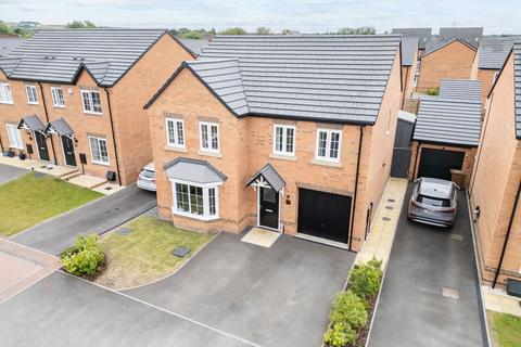 4 bedroom detached house for sale, Young Drive, Market Weighton YO43