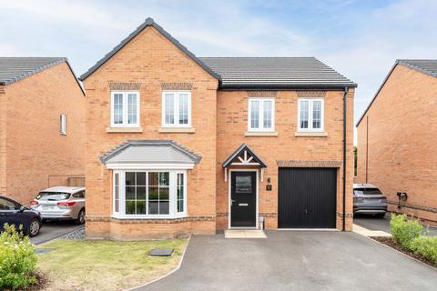 4 bedroom detached house for sale, Young Drive, Market Weighton YO43