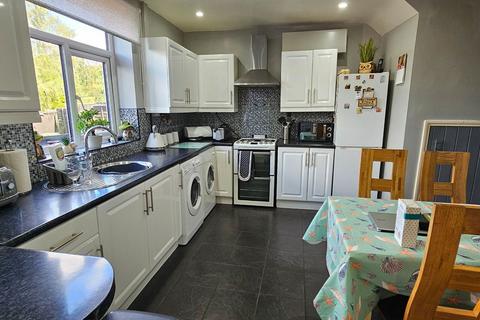 3 bedroom semi-detached house for sale, Kingsway, Stourbridge DY8