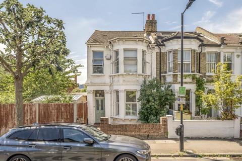 2 bedroom flat for sale, Copleston Road, London SE15