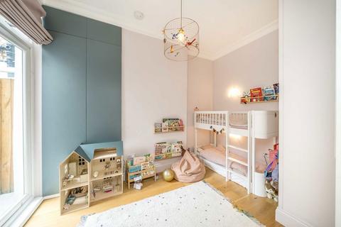 2 bedroom flat for sale, Copleston Road, London SE15
