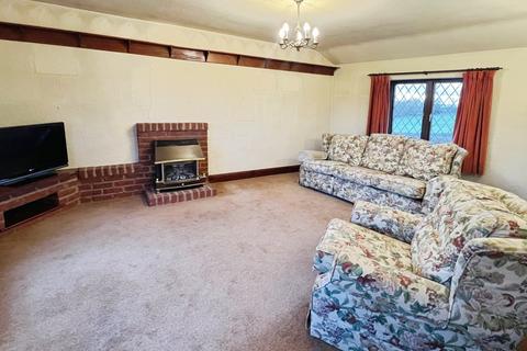 undefined, Peep Green Road, West Yorkshire WF15