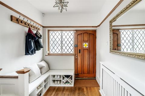185 Cheam Road, Sutton, SM1 2BT