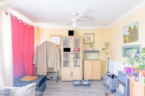 3 bedroom semi-detached house for sale, North Road, Blackburn BB1