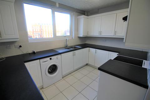 2 bedroom apartment to rent, Grove Road, Norwich NR1