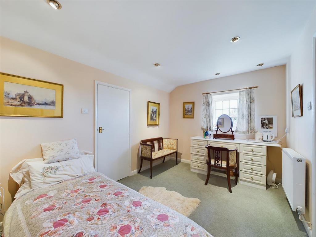 CAM03358 G0-PR0154-STILL070.jpg