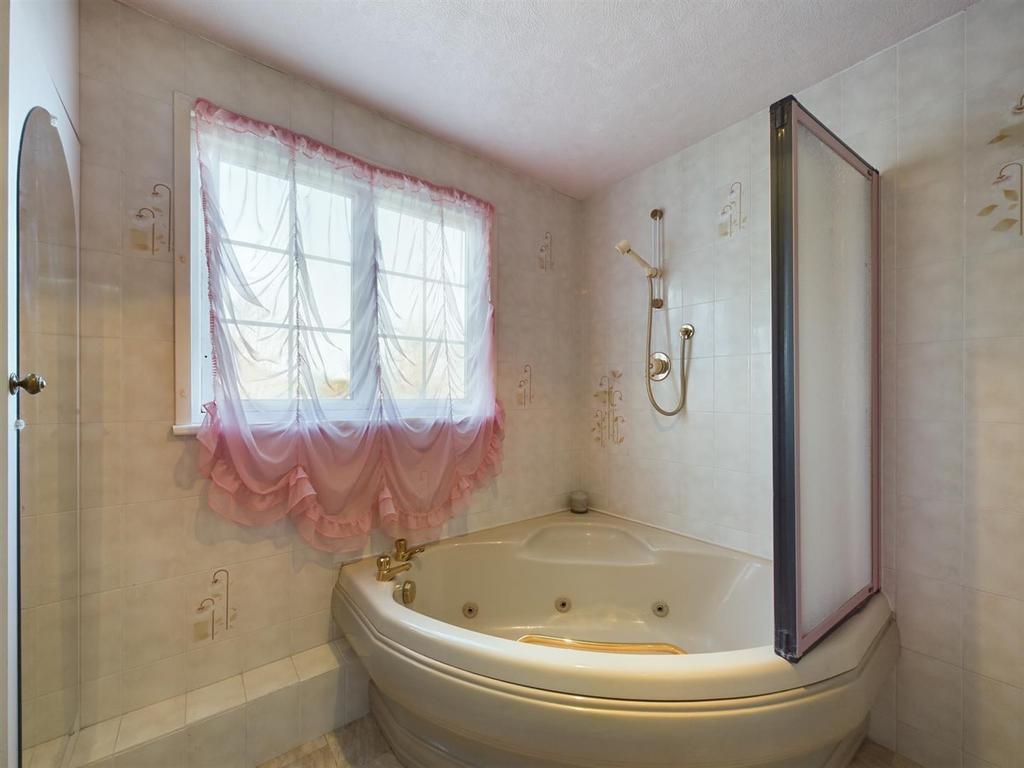 CAM03358 G0-PR0154-STILL079.jpg