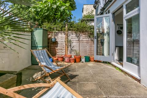 2 bedroom flat for sale, Hanover Street, Brighton, East Sussex, BN2