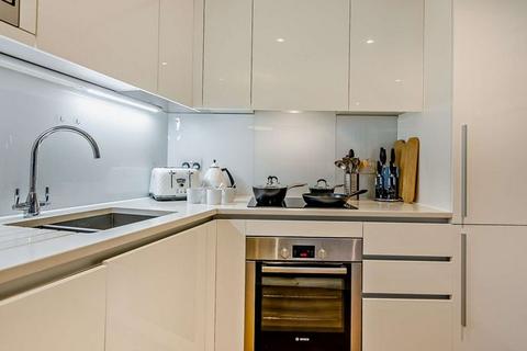 3 bedroom apartment to rent, Merchant Square East, London W2