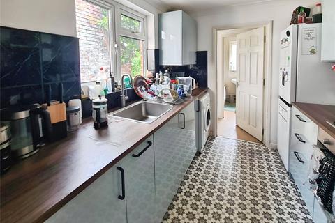 3 bedroom terraced house to rent, Liverpool Street, Hampshire SO14