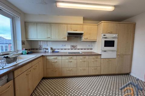 1 bedroom flat for sale, Forum Court, 80 Lord Street PR8 1JP