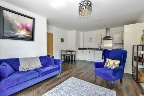 2 bedroom apartment for sale, The Embankment, Nash Mills Wharf, HP3