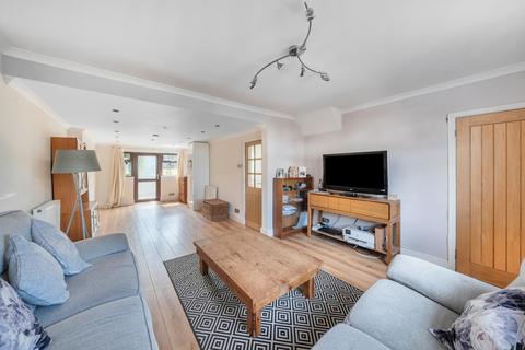 3 bedroom semi-detached house for sale, Walden Avenue, Chislehurst
